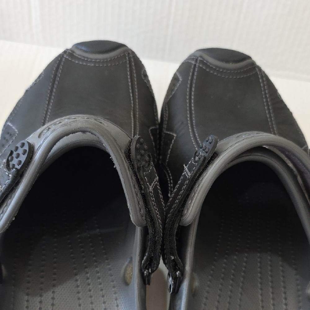 CROCS Swiftwater Leather Mens Black and Gray Sandals Size 13 - Picture 8 of 10